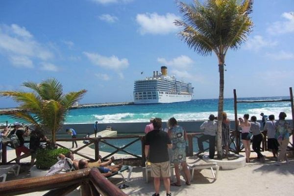 costa-maya-port-24B31E35E-3283-7C7B-5C0D-9A6251FEACF3.jpg