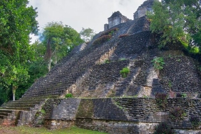 Zona Arqueológica de Kohunlich